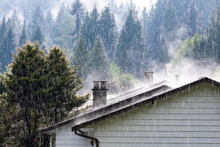 Protecting Your Roof and Windows From Heavy Wind and Rain